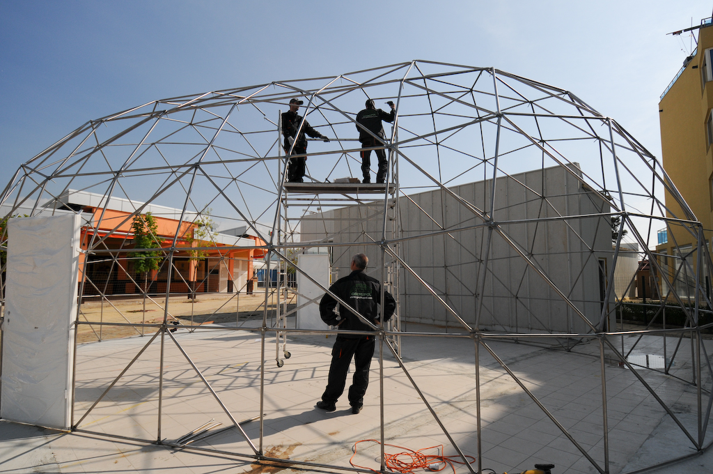 Mirror Infinity Dome™ premium kino ir renginių patirtis — 4d_cinema22