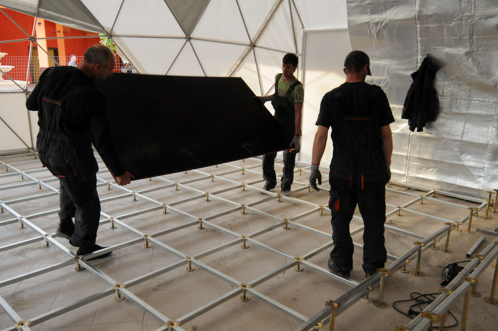 Mirror Infinity Dome™ premium kino ir renginių patirtis — 4d_cinema41